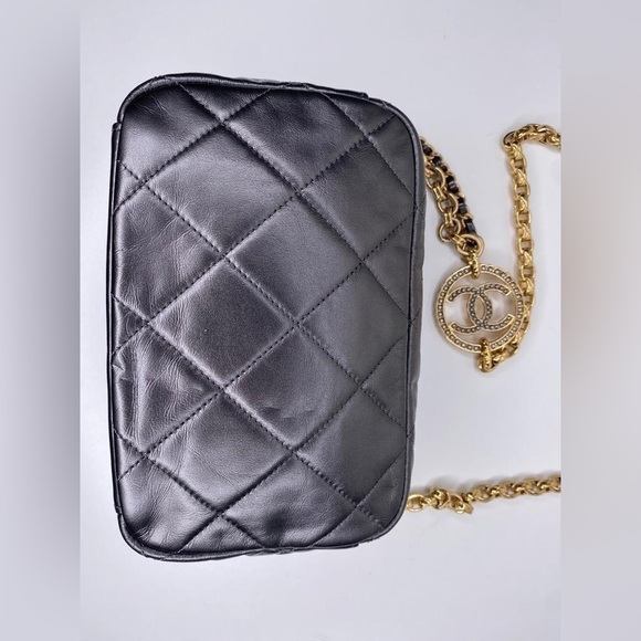 Chanel Métiers d’Art CC Jewel Mini Camera Bag – Rothenium (Grey) Color Lambskin - Picture 13 of 16